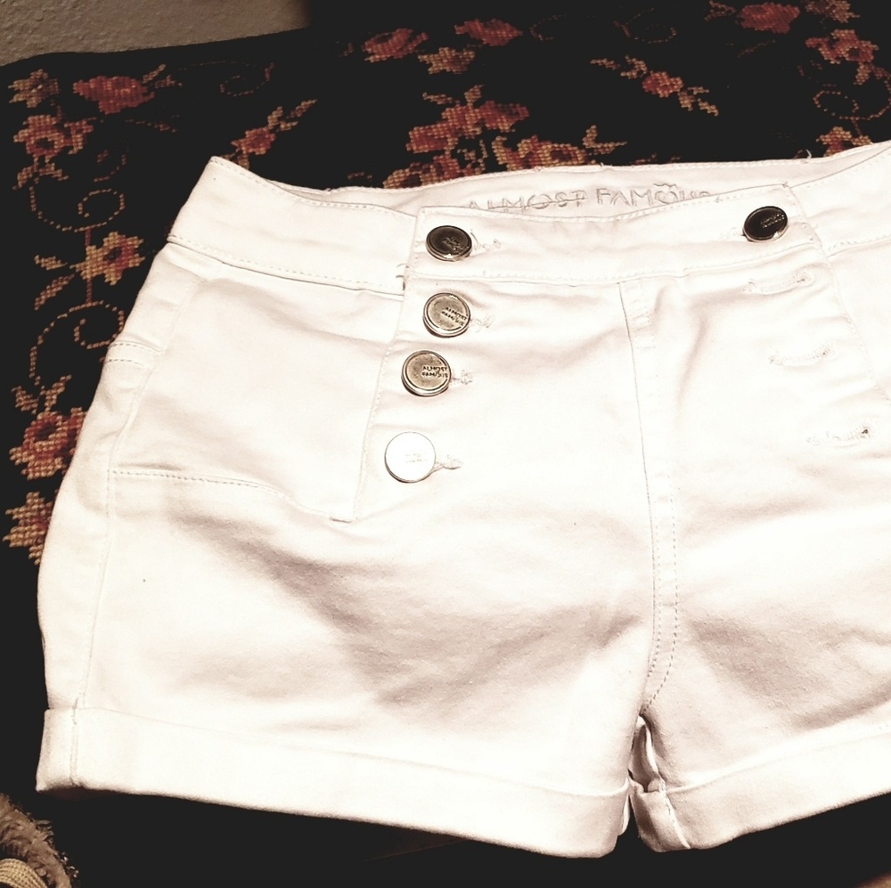 Almost Famous White Shorts